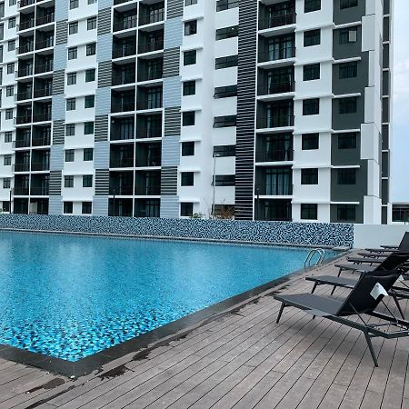 Desaru Utama Apartment With Karaoke, Netflix, Pool View, Free Wifi And Near Car Park ภายนอก รูปภาพ