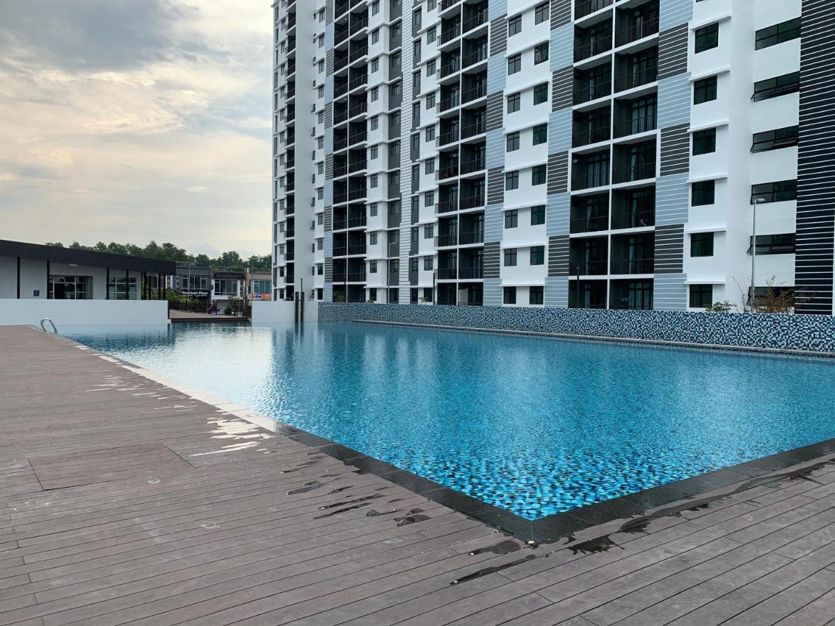 Desaru Utama Apartment With Karaoke, Netflix, Pool View, Free Wifi And Near Car Park ภายนอก รูปภาพ